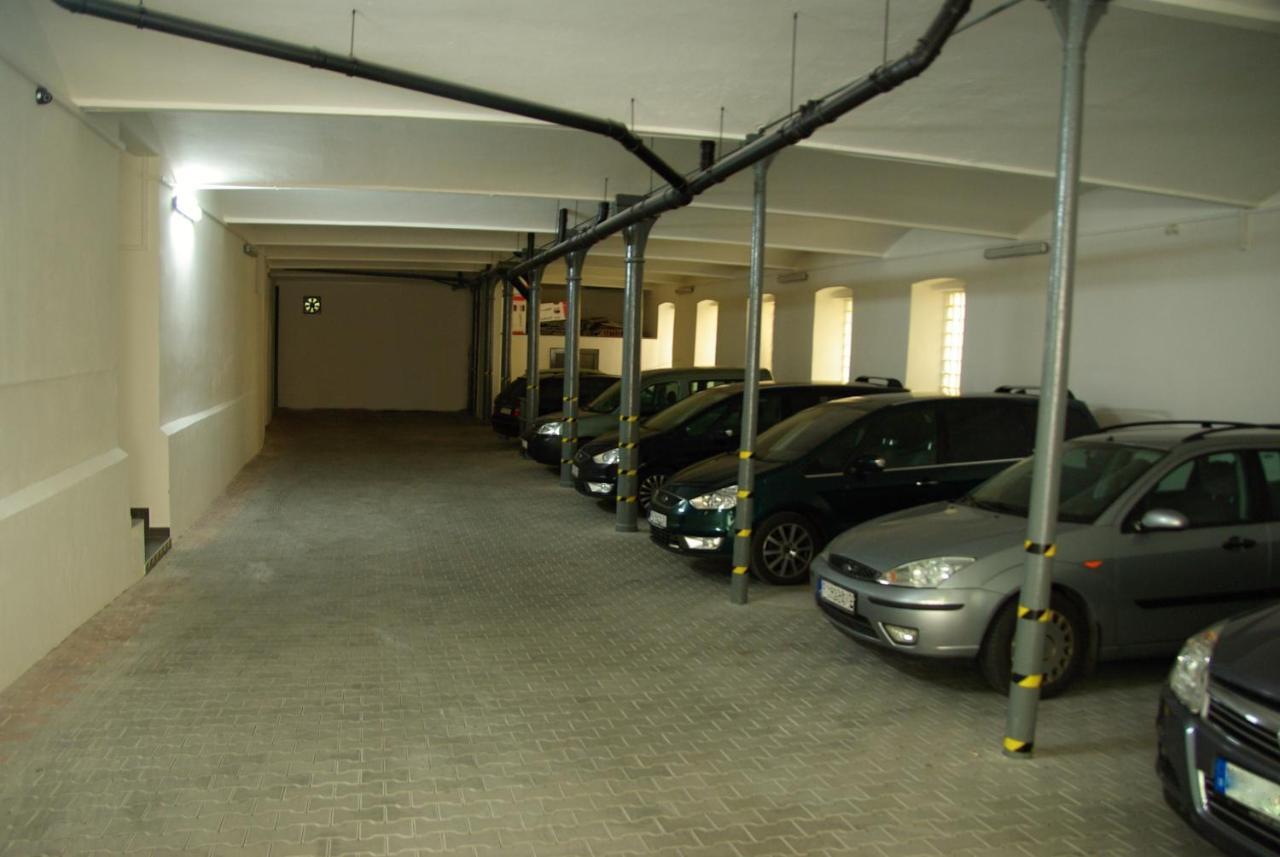 Adeba Hotell